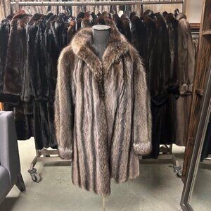 UPDATED RACOON 3/4 COAT LIKE NEW WAS 3900 NOW ONLY $1195, SIZE XS CLOSER TO S